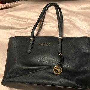 MICHAEL KHORS TOTE HAND BAG